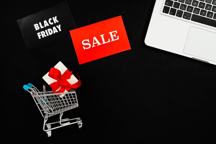 Macy's Black Friday Sale On All Clothing, Beauty and Home Decor Items